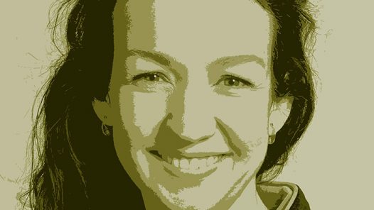 Leuphana-Erfahrungsberichte im Podcastformat - Stella Strüfing im Portrait: Karriere leupht als Gründerin von 'Laori-Drinks'